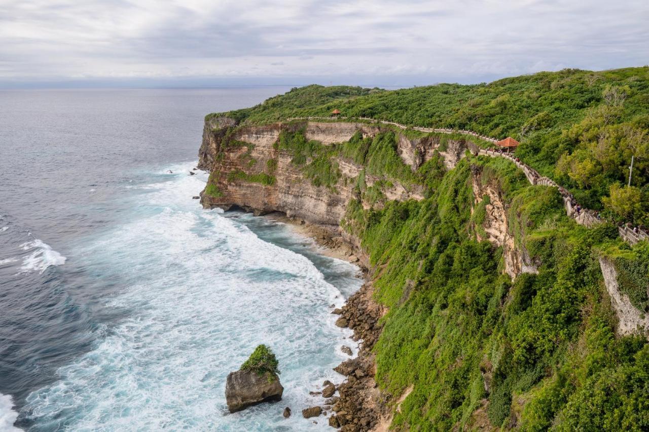 Sea Star Bali Hotel Uluwatu Екстериор снимка